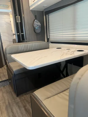 2024 THOR MOTOR COACH FOUR WINDS photo 4