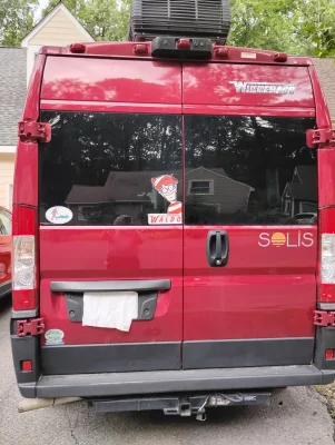 2022 WINNEBAGO SOLIS photo 2
