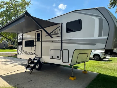 2025 ALLIANCE RV AVENUE ALL-ACCESS SERIES photo 2