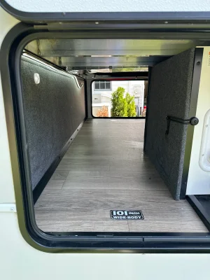 2025 ALLIANCE RV AVENUE ALL-ACCESS SERIES photo 3