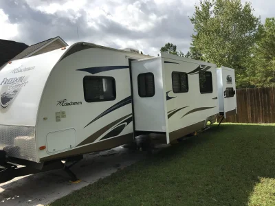 2012 COACHMEN FREEDOM EXPRESS DEEP SLIDE photo 10