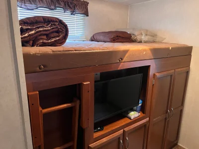 2012 COACHMEN FREEDOM EXPRESS DEEP SLIDE photo 7