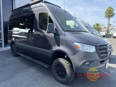 2026 Thor Motor Coach Sanctuary photo 2
