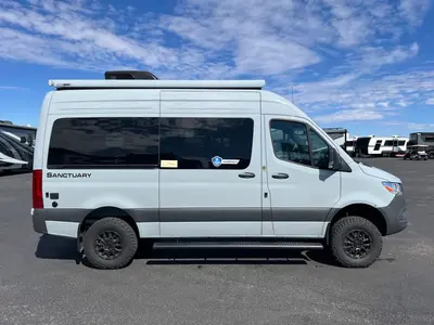 2027 Thor Motor Coach Sanctuary photo 20