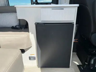 2027 Thor Motor Coach Sanctuary photo 9