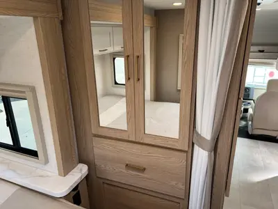 2027 Thor Motor Coach Chateau photo 24