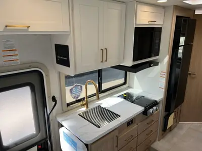 2027 Thor Motor Coach Chateau photo 11