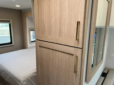 2027 Thor Motor Coach Chateau photo 10