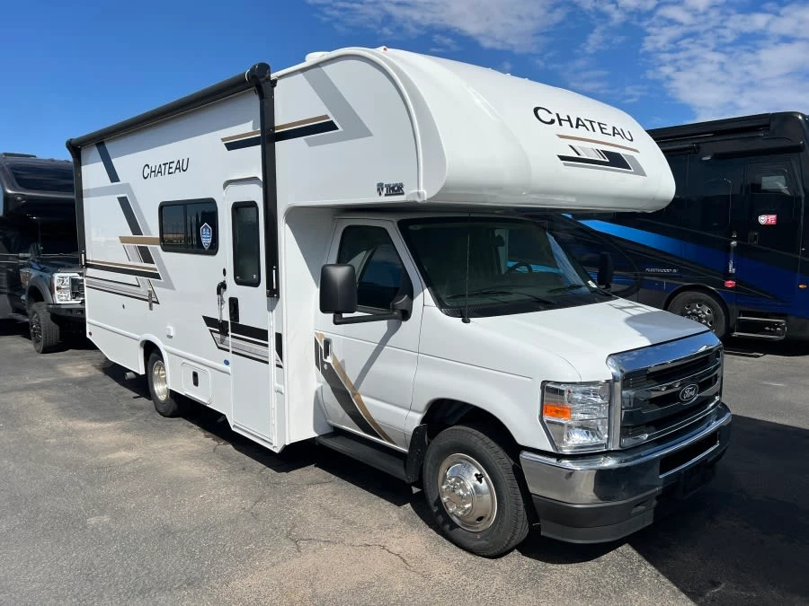 2027 Thor Motor Coach Chateau exterior