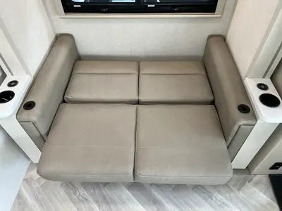 2027 Thor Motor Coach Compass AWD photo 7