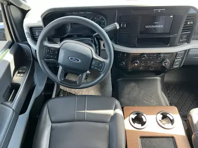 2027 Entegra Coach Accolade XT photo 2
