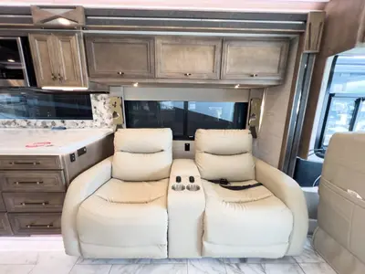 2026 Tiffin Motorhomes Allegro BUS photo 6