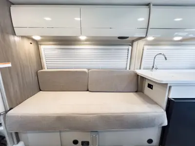 2025 Thor Motor Coach Tellaro photo 7