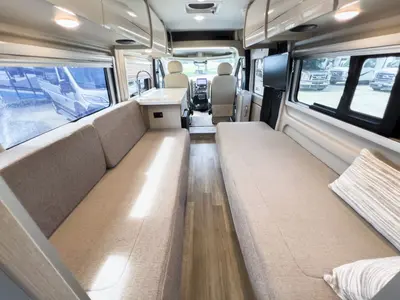 2025 Thor Motor Coach Tellaro photo 4