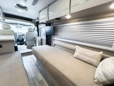 2025 Thor Motor Coach Tellaro photo 12