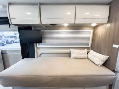 2025 Thor Motor Coach Tellaro photo 13