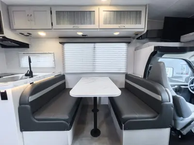 2023 Forest River Freelander 27QB photo 7