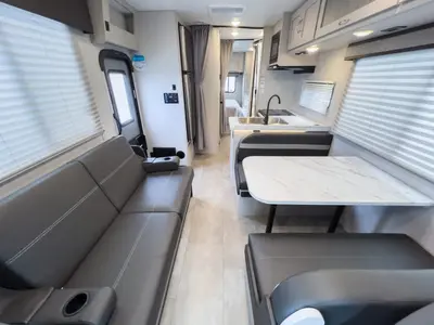 2023 Forest River Freelander 27QB photo 5