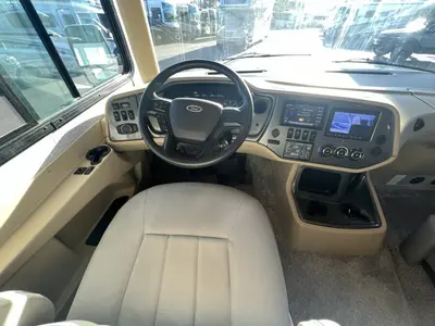 2023 Tiffin Motorhomes Allegro photo 2
