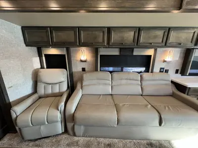 2023 Tiffin Motorhomes Allegro photo 12