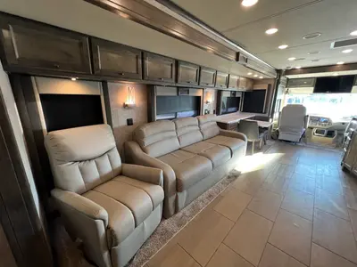 2023 Tiffin Motorhomes Allegro photo 11