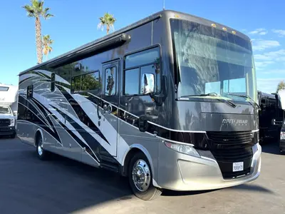 2023 Tiffin Motorhomes Allegro exterior