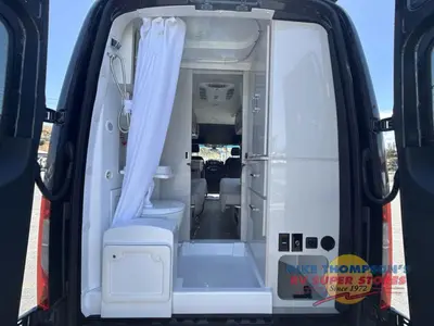 2026 Thor Motor Coach Sanctuary photo 33