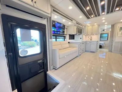 2026 Tiffin Motorhomes Allegro BAY photo 6