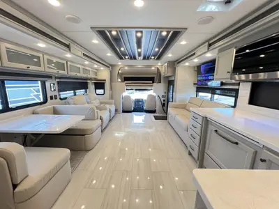 2026 Tiffin Motorhomes Allegro BAY photo 3