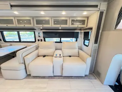 2026 Tiffin Motorhomes Allegro BAY photo 16