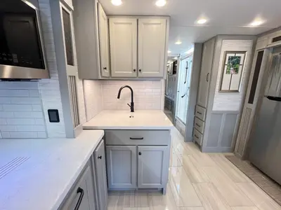 2026 Tiffin Motorhomes Allegro BAY photo 9