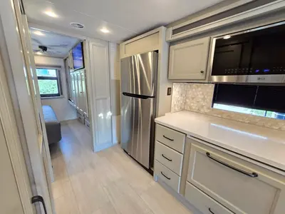 2027 Tiffin Motorhomes Allegro BAY photo 9