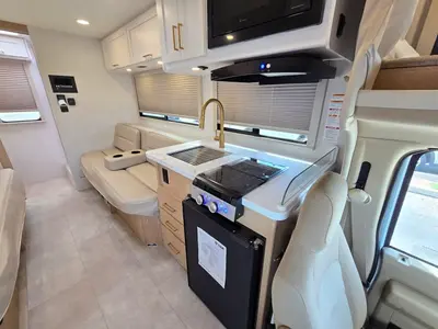 2027 Thor Motor Coach Chateau photo 6