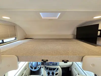 2027 Thor Motor Coach Chateau photo 4