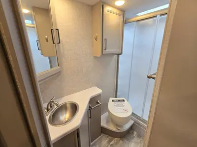 2024 Thor Motor Coach Quantum photo 21