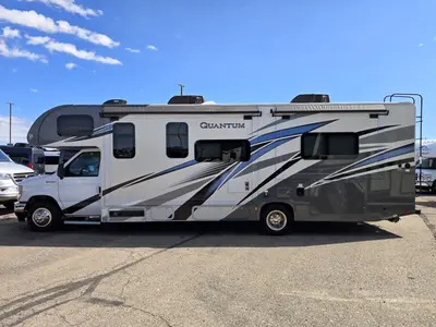 2024 Thor Motor Coach Quantum photo 25