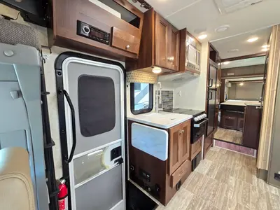 2019 Forest River Sunseeker photo 6