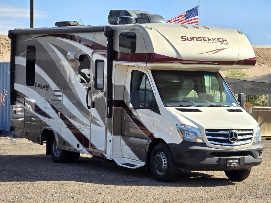 2019 Forest River Sunseeker exterior