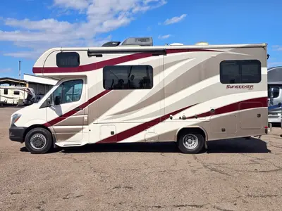 2019 Forest River Sunseeker photo 24