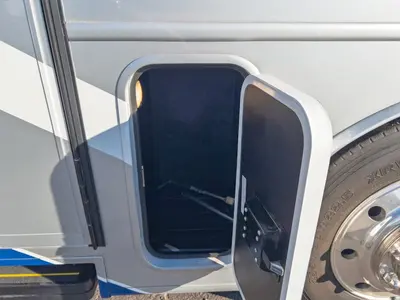 2027 Entegra Coach Vision XL photo 29