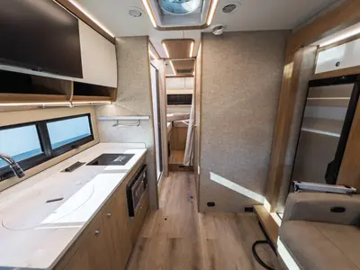 2027 Tiffin Motorhomes Wayfarer photo 6