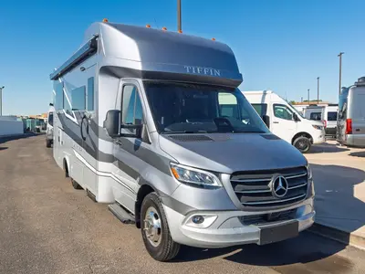 2027 Tiffin Motorhomes Wayfarer exterior