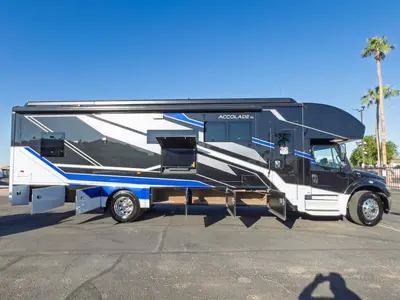 2027 Entegra Coach Accolade XL photo 21