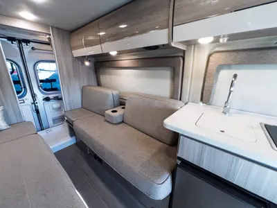 2022 Thor Motor Coach Sequence photo 11