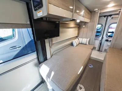 2022 Thor Motor Coach Sequence photo 13
