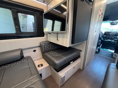 2026 Tiffin Motorhomes GT1 photo 10