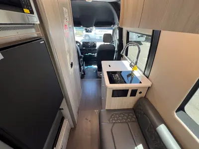 2026 Tiffin Motorhomes GT1 photo 4
