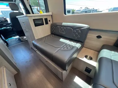 2026 Tiffin Motorhomes GT1 photo 11
