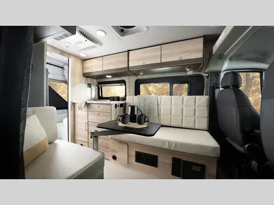 2027 Jayco Comet photo 4