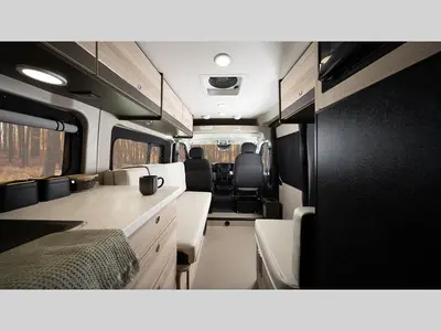 2027 Jayco Comet photo 3